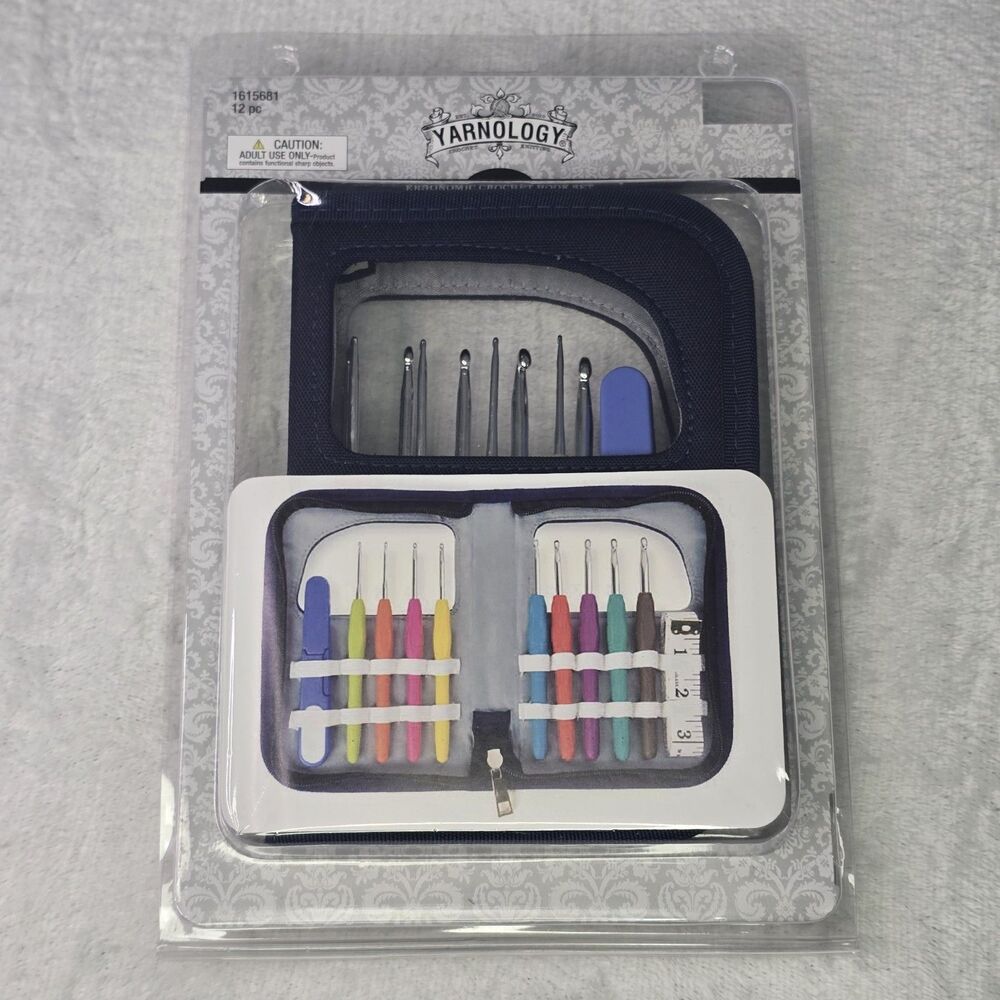 12 Piece Yarnology Ergonomic Crochet Hooks Set 2mm - 6mm With Case
